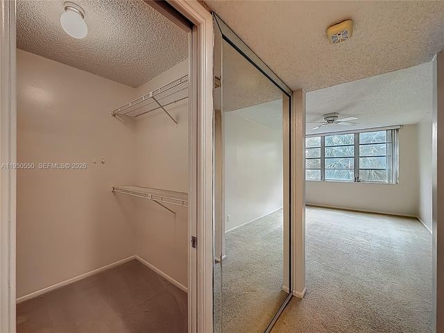 806 Cypress Grove Ln 303, Pompano Beach, FL 33069