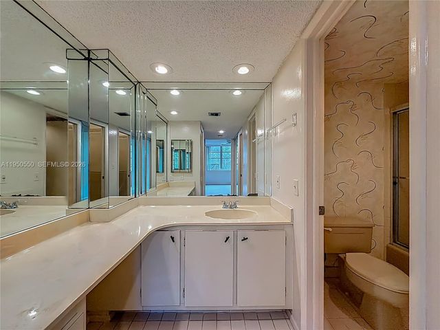 806 Cypress Grove Ln 303, Pompano Beach, FL 33069