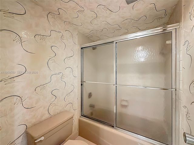 806 Cypress Grove Ln 303, Pompano Beach, FL 33069