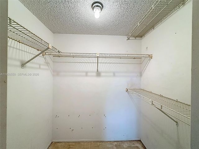 806 Cypress Grove Ln 303, Pompano Beach, FL 33069