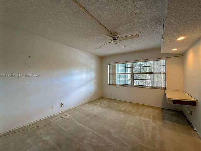 806 Cypress Grove Ln 303, Pompano Beach, FL 33069