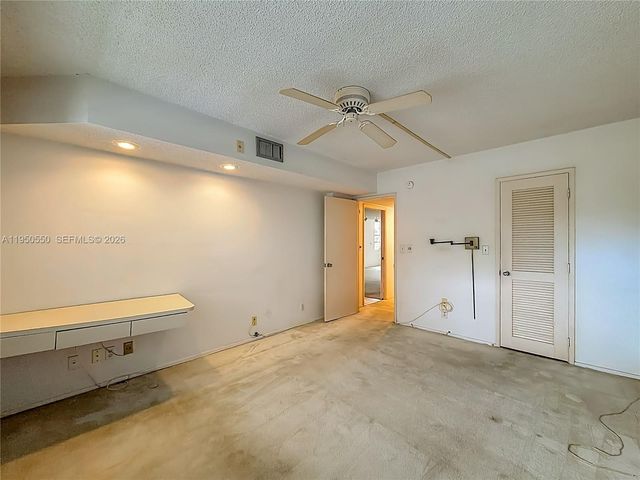 806 Cypress Grove Ln 303, Pompano Beach, FL 33069