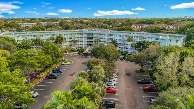 806 Cypress Grove Ln 303, Pompano Beach, FL 33069