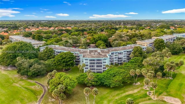 806 Cypress Grove Ln 303, Pompano Beach, FL 33069