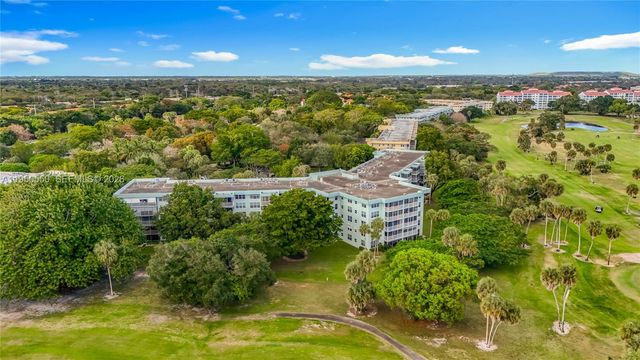 806 Cypress Grove Ln 303, Pompano Beach, FL 33069