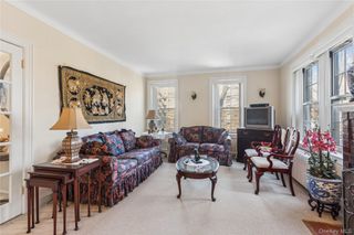 150 Burns Street 3F, Forest Hills, NY 11375