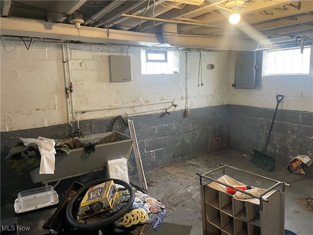 1221 9th Street NW, Canton, OH 44703