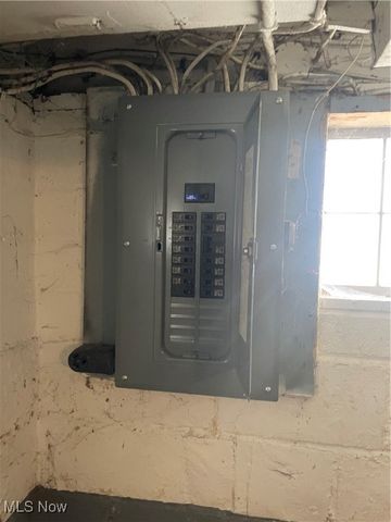 1221 9th Street NW, Canton, OH 44703