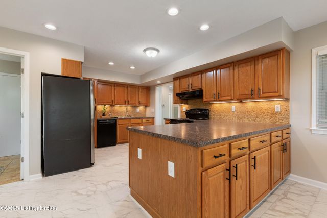 1510 Rebel Ridge Rd, La Grange, KY 40031
