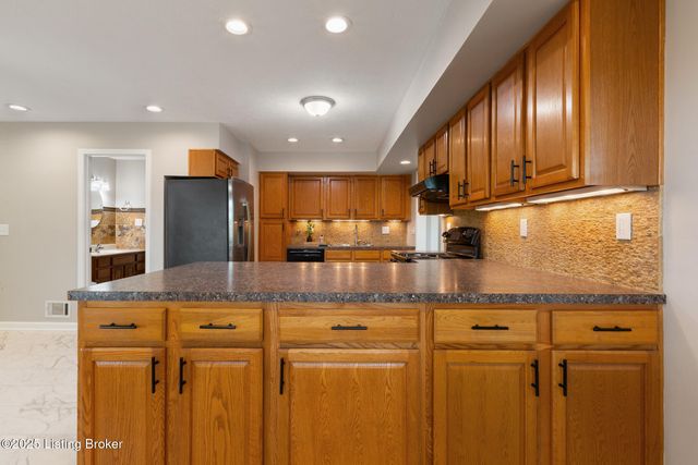 1510 Rebel Ridge Rd, La Grange, KY 40031
