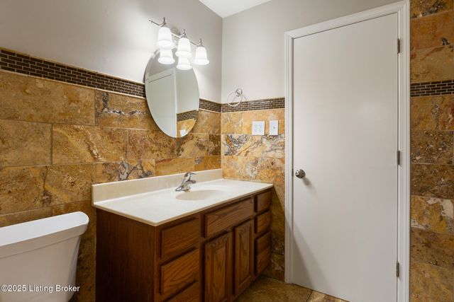 1510 Rebel Ridge Rd, La Grange, KY 40031