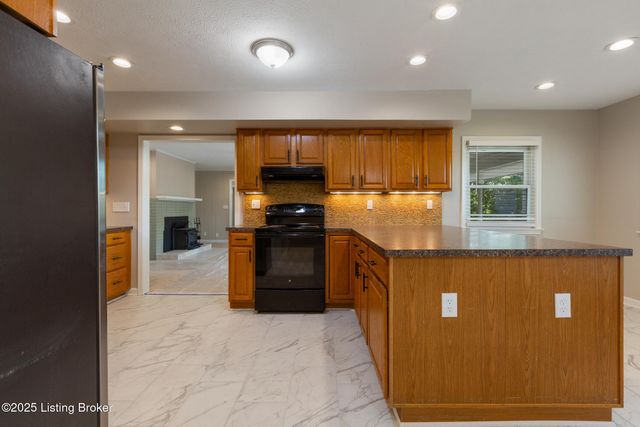 1510 Rebel Ridge Rd, La Grange, KY 40031
