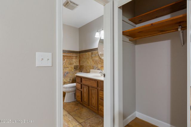 1510 Rebel Ridge Rd, La Grange, KY 40031