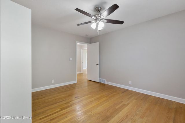 1510 Rebel Ridge Rd, La Grange, KY 40031
