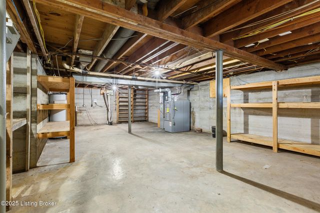 1510 Rebel Ridge Rd, La Grange, KY 40031