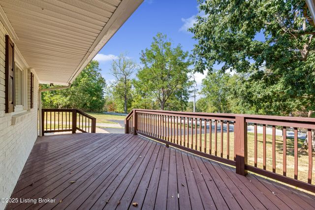 1510 Rebel Ridge Rd, La Grange, KY 40031