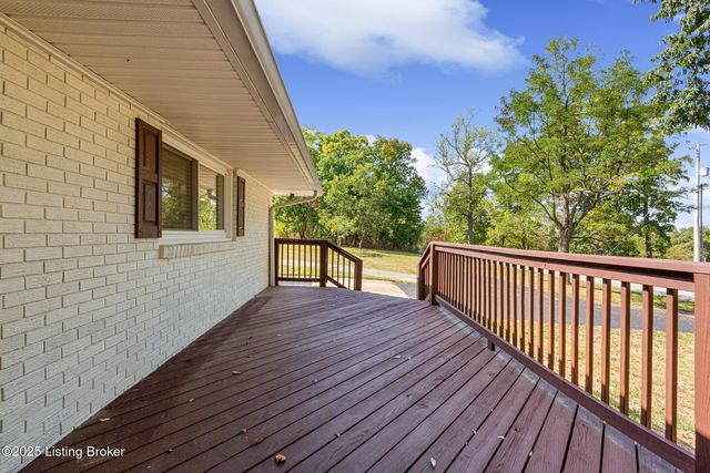 1510 Rebel Ridge Rd, La Grange, KY 40031