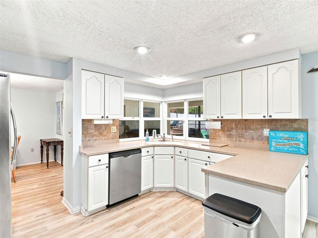 1071 PERSIMMON DRIVE, Palm Harbor, FL 34683