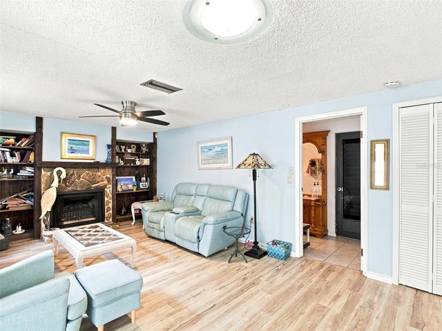 1071 PERSIMMON DRIVE, Palm Harbor, FL 34683