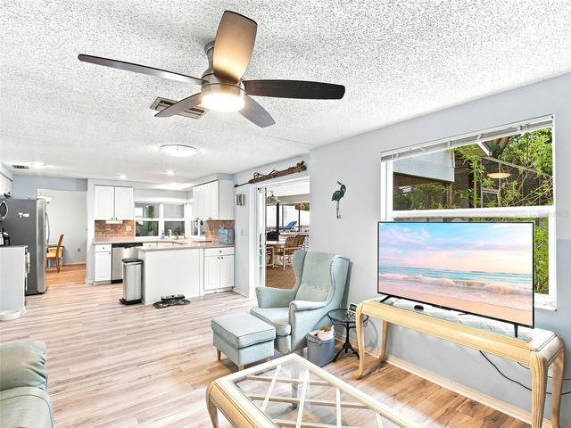 1071 PERSIMMON DRIVE, Palm Harbor, FL 34683