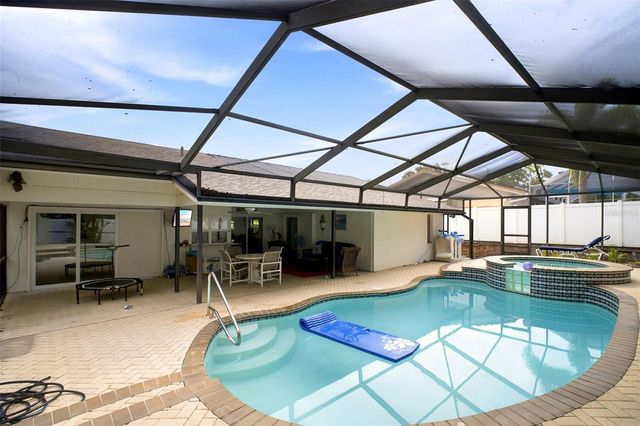 1071 PERSIMMON DRIVE, Palm Harbor, FL 34683