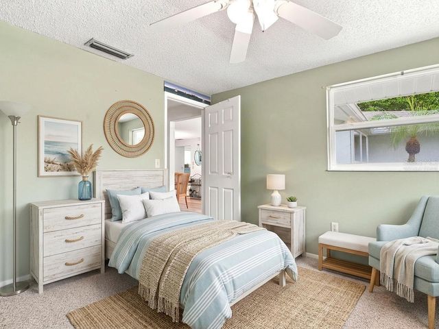 1071 PERSIMMON DRIVE, Palm Harbor, FL 34683