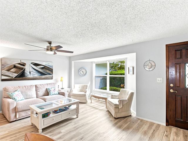 1071 PERSIMMON DRIVE, Palm Harbor, FL 34683