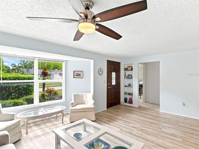 1071 PERSIMMON DRIVE, Palm Harbor, FL 34683
