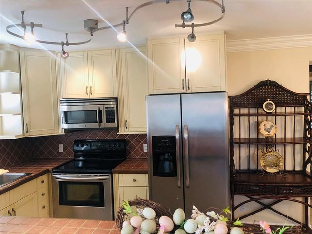 137 Farnham F 137, Deerfield Beach, FL 33442