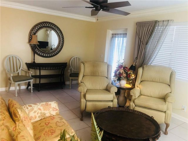 137 Farnham F 137, Deerfield Beach, FL 33442