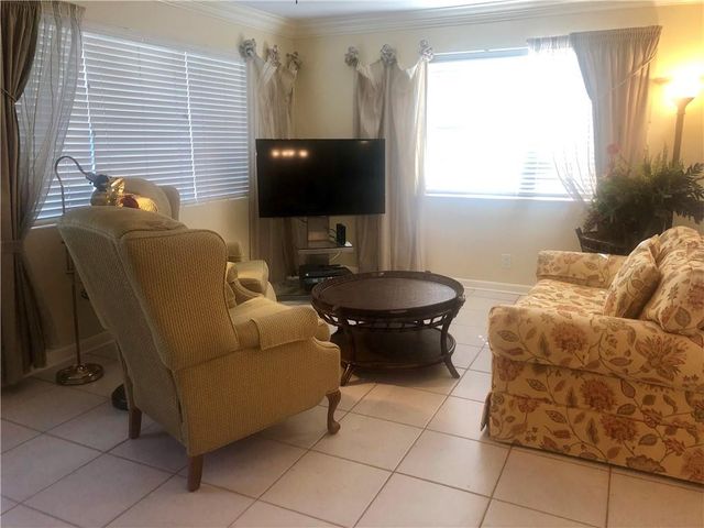 137 Farnham F 137, Deerfield Beach, FL 33442