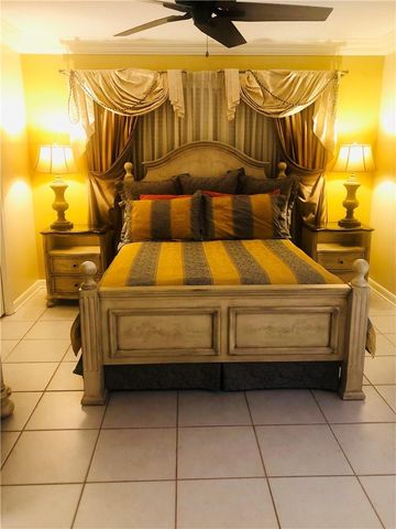 137 Farnham F 137, Deerfield Beach, FL 33442