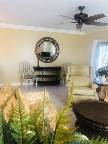 137 Farnham F 137, Deerfield Beach, FL 33442