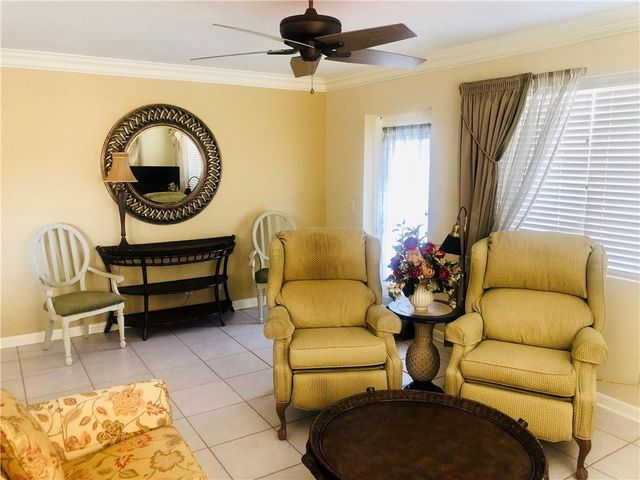 137 Farnham F 137, Deerfield Beach, FL 33442