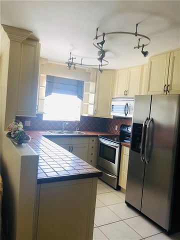 137 Farnham F 137, Deerfield Beach, FL 33442