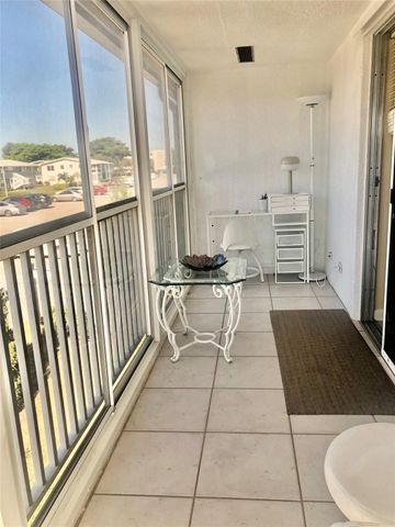 137 Farnham F 137, Deerfield Beach, FL 33442