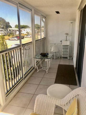 137 Farnham F 137, Deerfield Beach, FL 33442