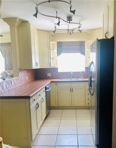 137 Farnham F 137, Deerfield Beach, FL 33442