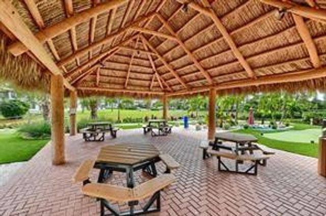 137 Farnham F 137, Deerfield Beach, FL 33442