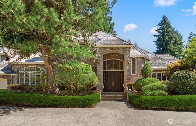 7214 204th Drive NE, Redmond, WA 98053