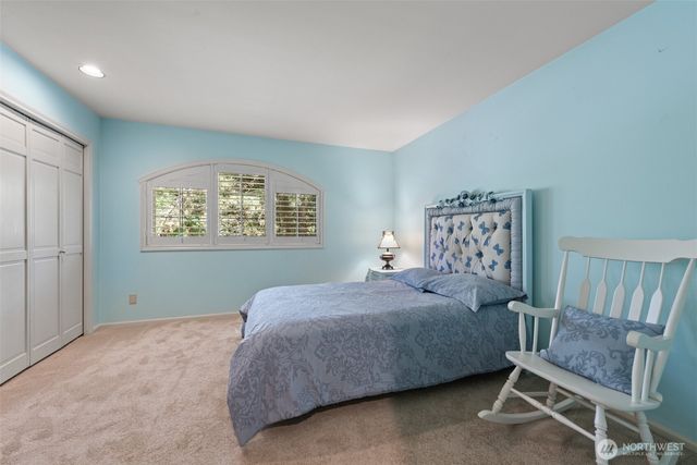 7214 204th Drive NE, Redmond, WA 98053