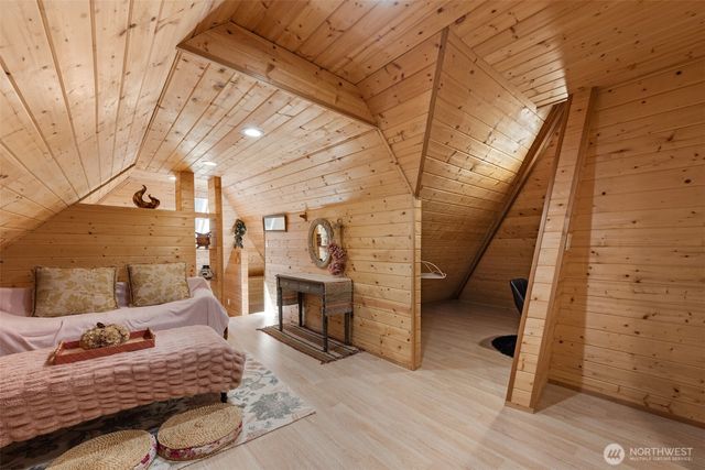 7214 204th Drive NE, Redmond, WA 98053