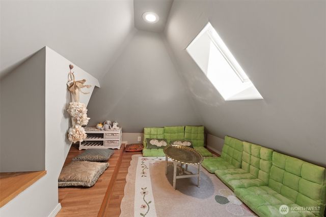 7214 204th Drive NE, Redmond, WA 98053