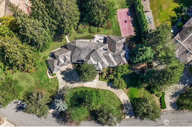 7214 204th Drive NE, Redmond, WA 98053