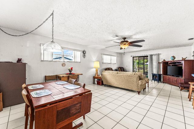 1040 W 1st Street, Riviera Beach, FL 33404