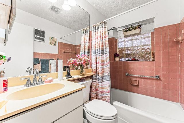 1040 W 1st Street, Riviera Beach, FL 33404