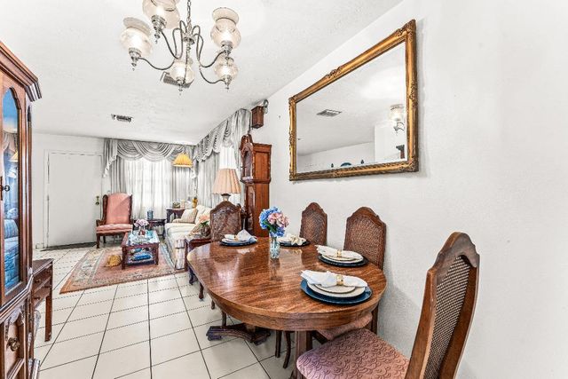 1040 W 1st Street, Riviera Beach, FL 33404