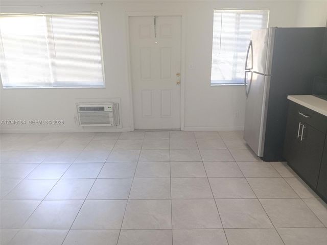 2334 Grant St 2336, Hollywood, FL 33020