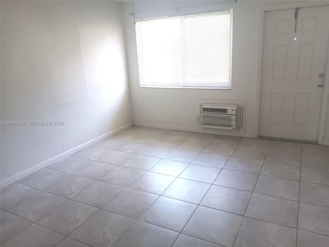 2334 Grant St 2336, Hollywood, FL 33020