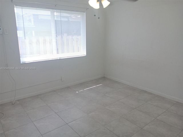 2334 Grant St 2336, Hollywood, FL 33020